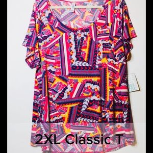 Classic Scoop Neck Tee